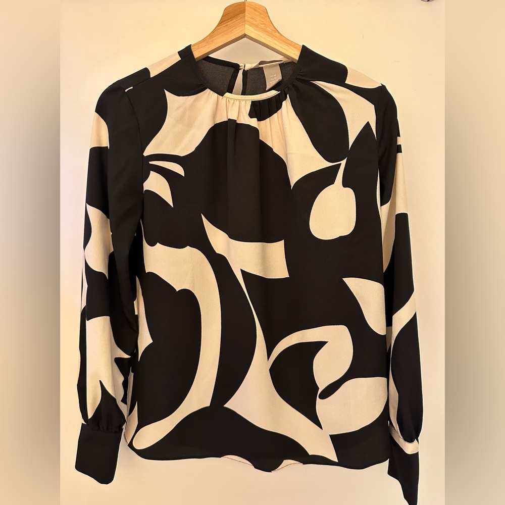H&M Long Sleeved Blouse in Black and Cream